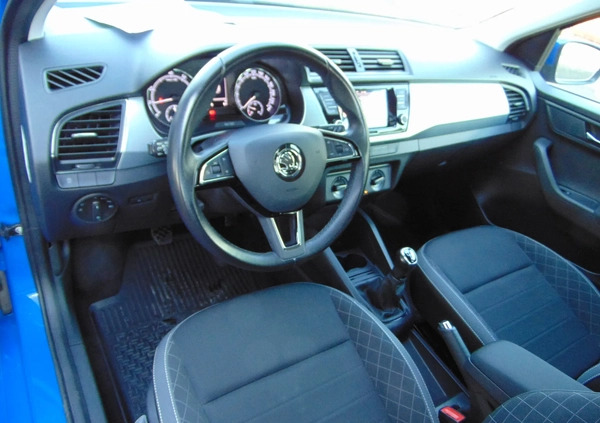 Skoda Fabia cena 47600 przebieg: 97400, rok produkcji 2020 z Gniewkowo małe 326